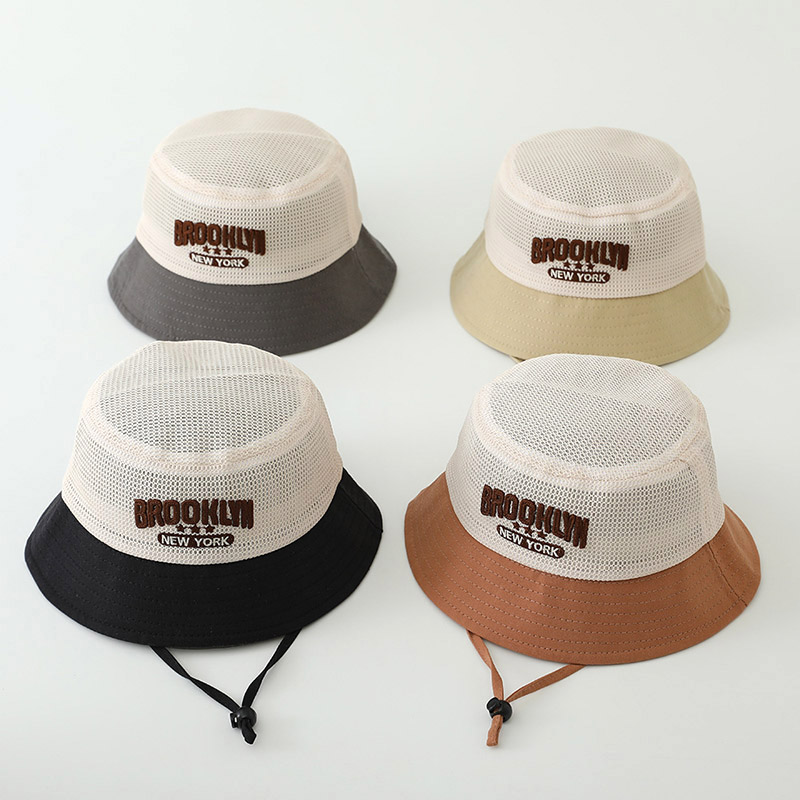 Bucket Hat Cotton - หมวกปีกกว้างปักลายตัวอักษรสำหรับเด็ก หมวกตาข่ายระบายอากาศสำหรับฤดูร้อน เด็กชาย เด็กหญิง หมวกทรงชาวประมง แฟชั่นลายปะติด